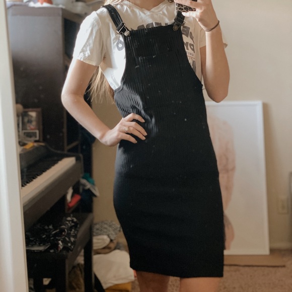 Dresses & Skirts - Black fitted overall dress Dresses & Skirts - Black fitted overall dress